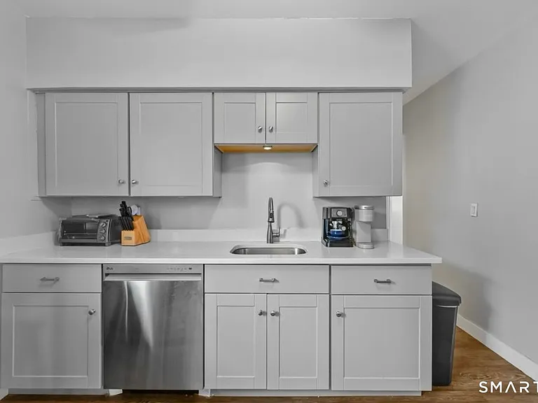 115 Harborview Ave #2 — Photo 6
