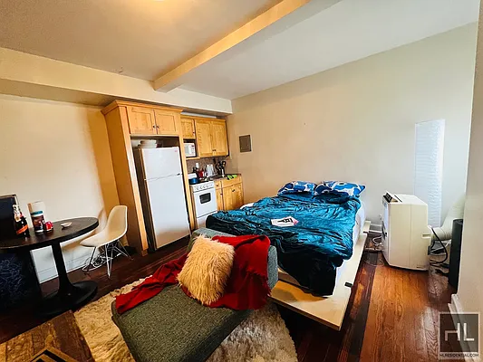 Rented by Highline Residential | media 2