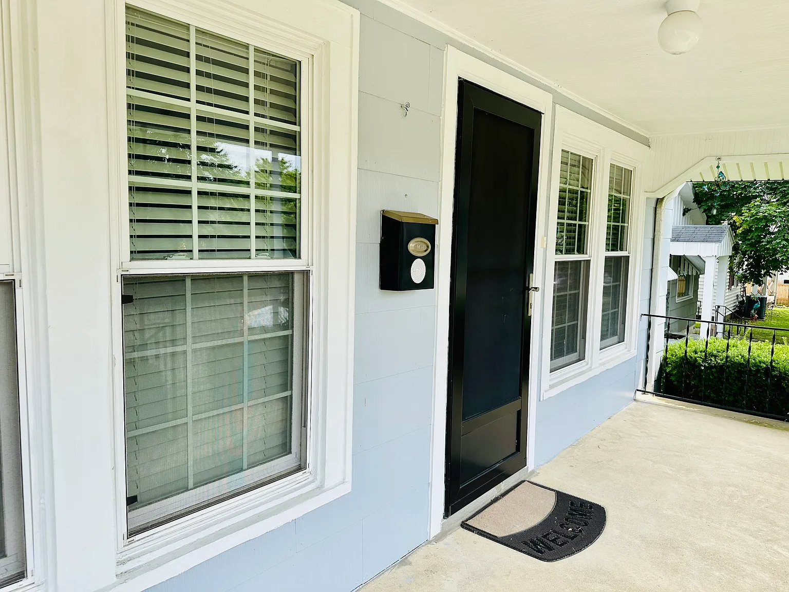 2 bed, $1,000 — Photo 2
