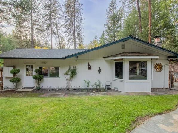 4184 E Evans Creek Rd, Rogue River, OR 97537