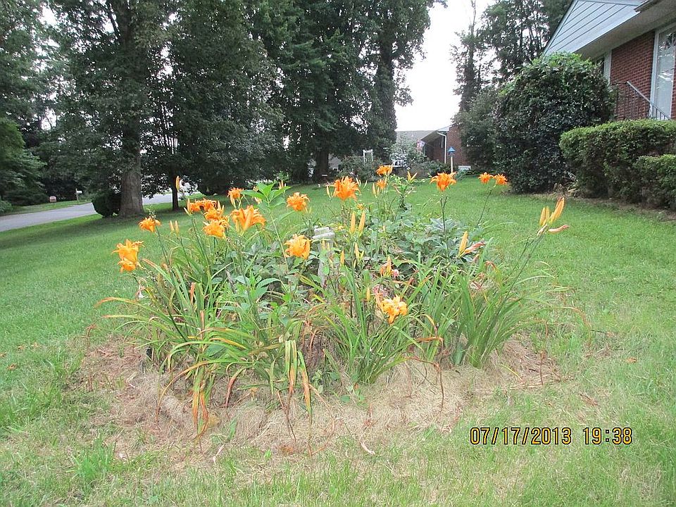 2nd image of 5530 Pinebrook Ln