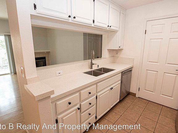 4th image of 1722 Bevin Brook Dr