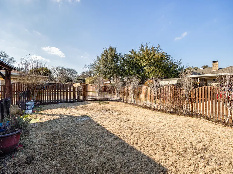 2409 Regal Rd — Photo 24