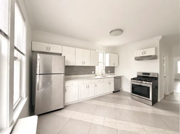 460 Avenue A Floor 2, Bayonne, NJ 07002