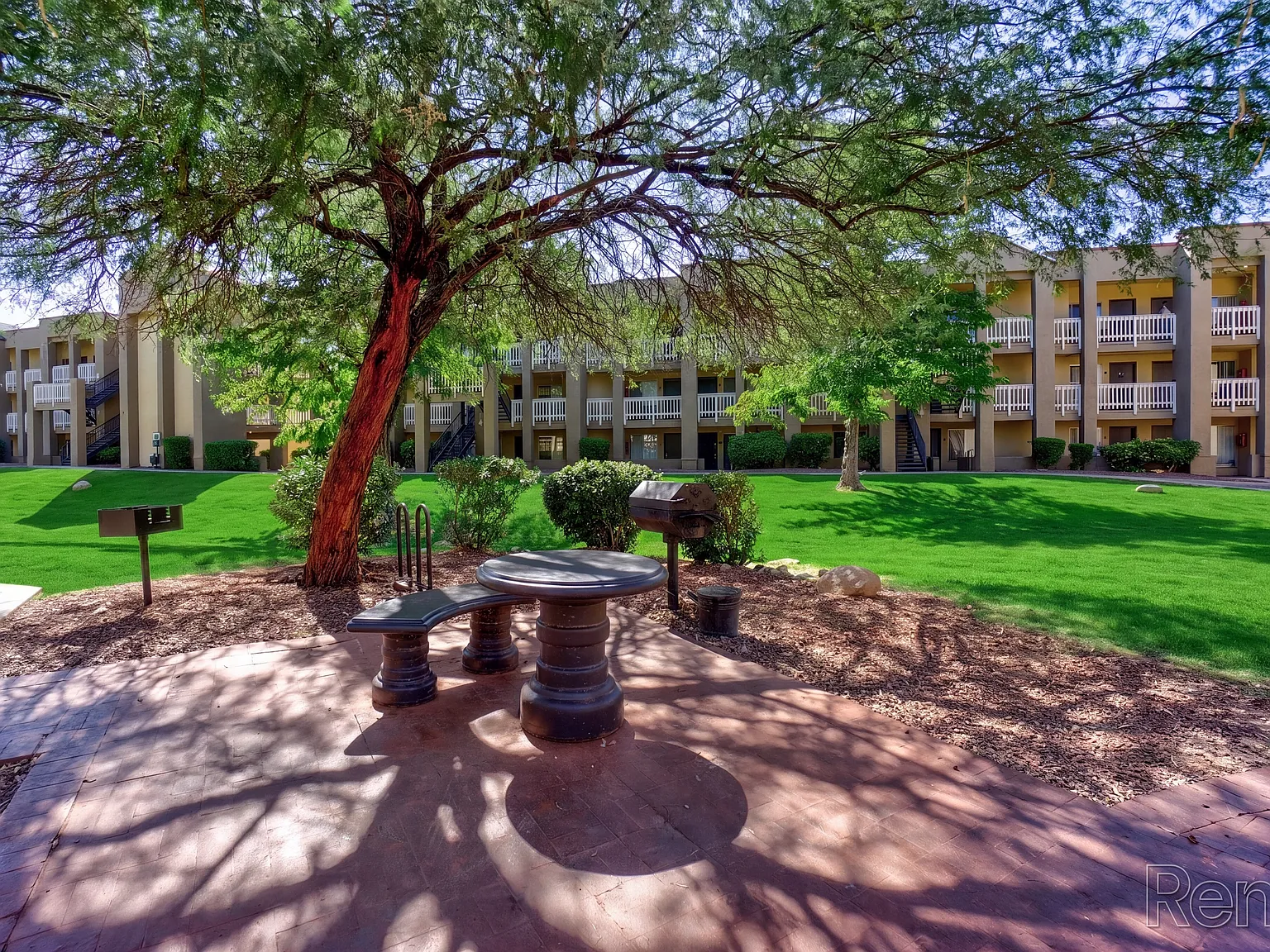 Pavilions at Pantano Apartments — Photo 3
