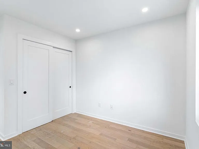 1522 Rhode Ave NE #401 — Photo 10