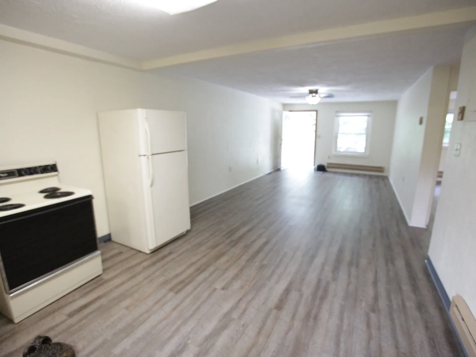 2 bed, 825 sqft, $1,385 — Photo 3