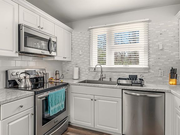 5th image of 548 Juniper Dr. #548