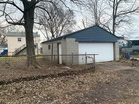 3rd image of 1616 E 4th Ave