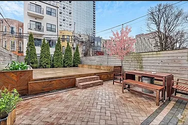 129 Martense Street, #1B