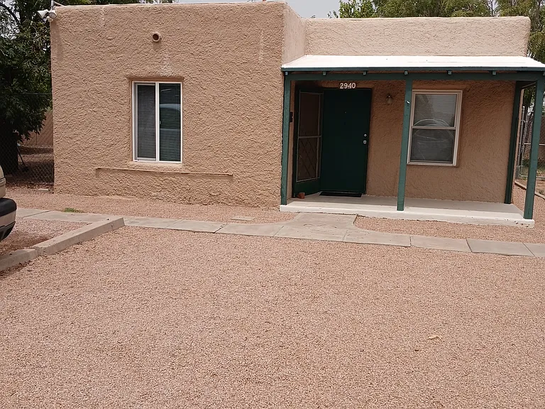 2940 E Sheridan St #B — Photo 2