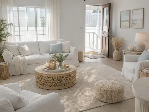 260 Mayflower Dr, Newport Beach, CA 92660