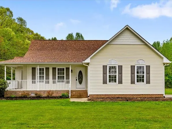 2088 Wayne White Rd, Pleasant Garden, NC 27313