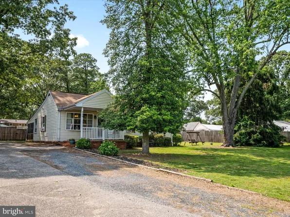 8342 Brookwood Rd, Millersville, MD 21108