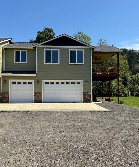 3402 Melrose Rd — Photo 1