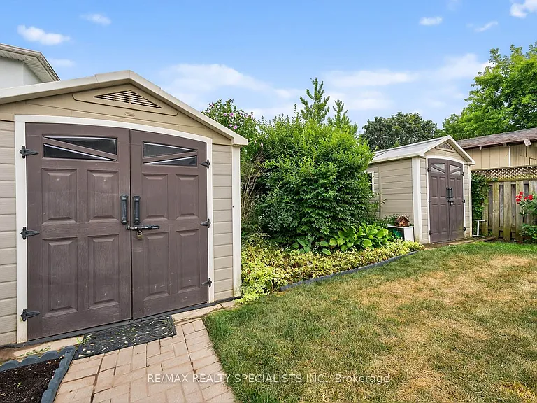 1912 Bonnymede Dr #LOWER — Photo 38