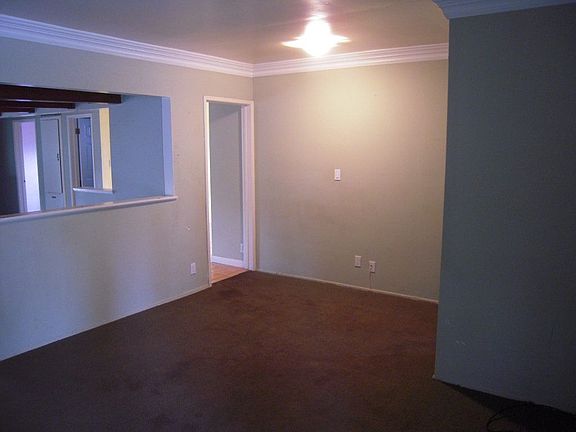 5th image of 14902 Dunton Dr