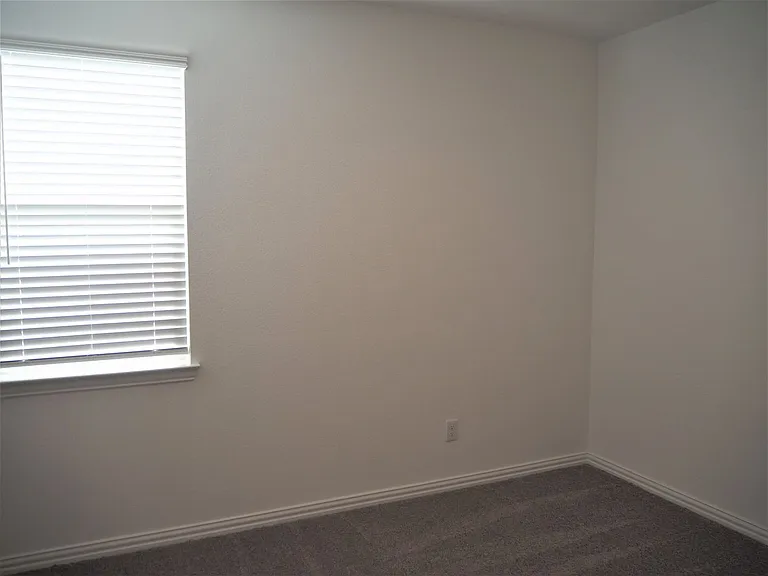 1800 Lakegrove Rd — Photo 21
