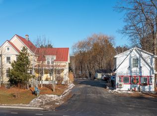 423 Falmouth Rd, Falmouth, ME 04105