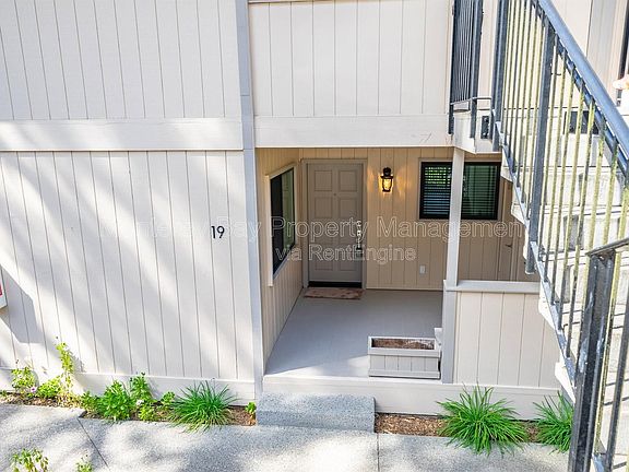 2nd image of 250 Forest Ridge Rd Unit 19