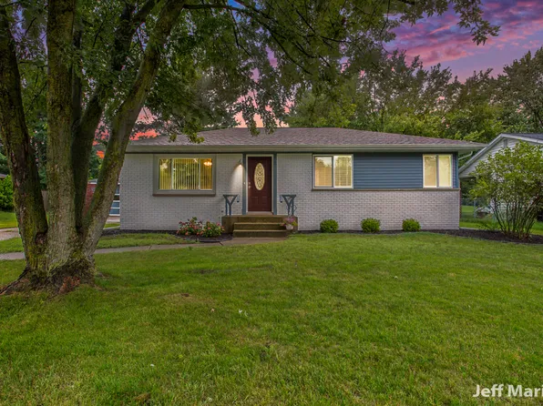 4444 Billmar St SW, Grandville, MI 49418