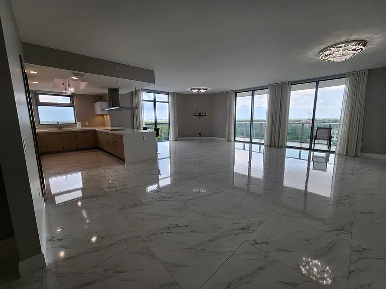 17301 Biscayne Blvd #1202 — Photo 8