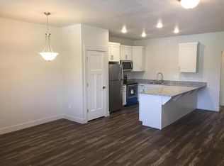 695 E Main St APT 1D, Midway, UT 84049