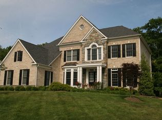 22466 Forest Manor Dr, Ashburn, VA