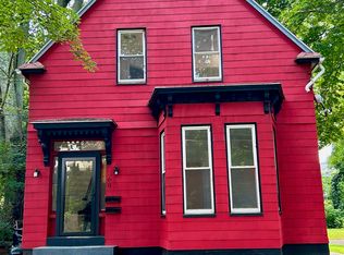 69 Summit St, Norwich, CT 06360