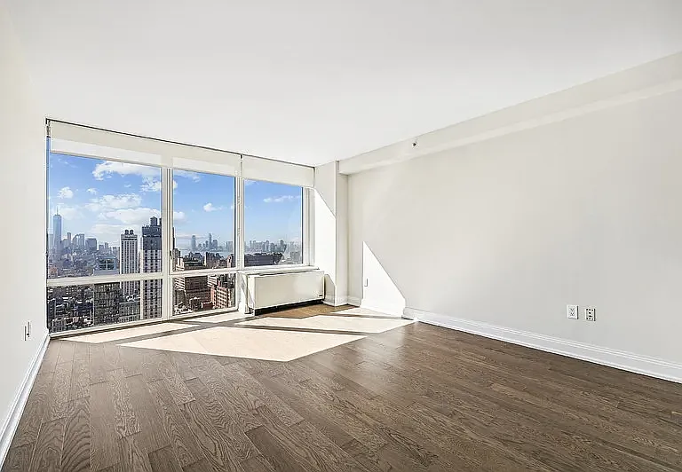 125 W 31st St #38K — Photo 2