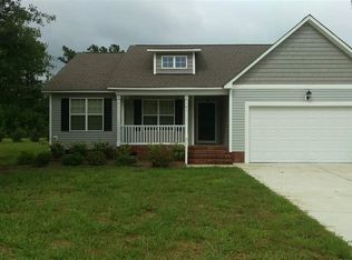 41 Quebec Dr, Selma, NC 27576