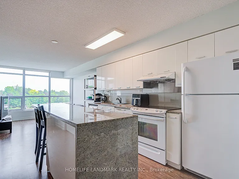 15 Singer Ct #305 — Photo 13