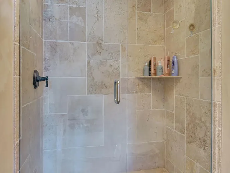 2103 Tama Cir #202 — Photo 27