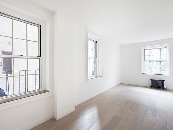 3rd image of 115 Henry St APT 2F