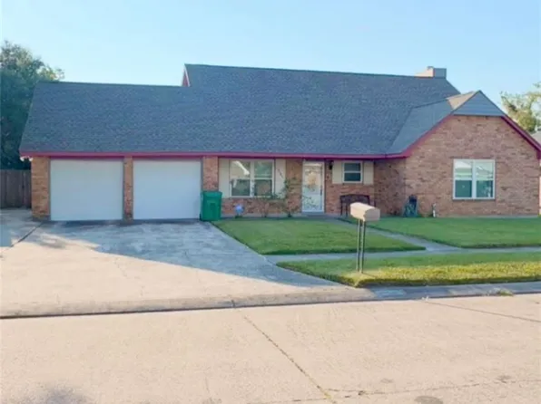 2141 Champion Dr, La Place, LA 70068