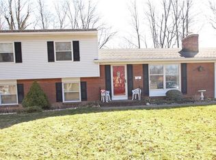 236 Paddy Hill Dr, Rochester, NY 14616