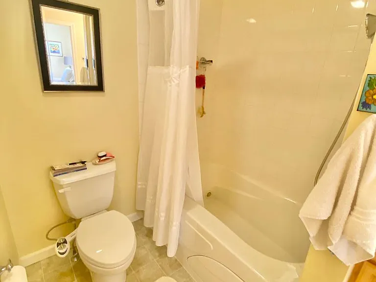 22 Irene Ave — Photo 12