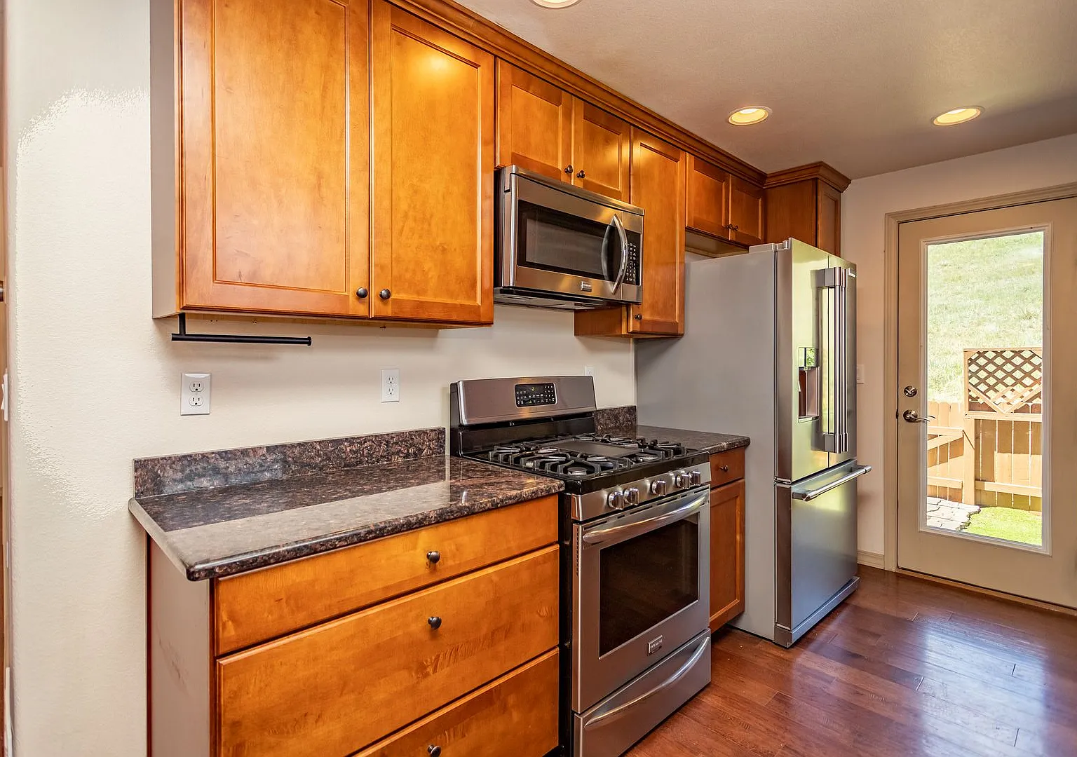 Mountain Shadows Gated Townhome with Mountain & Open Space Views!! — Photo 4