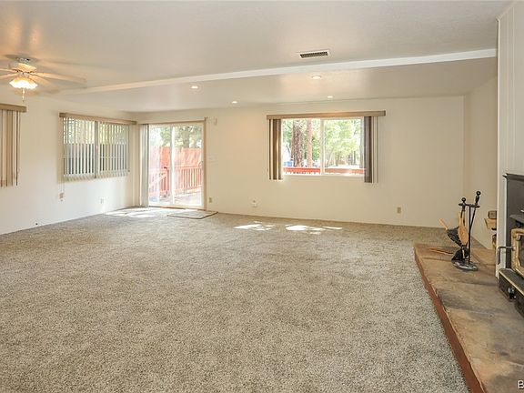 3rd image of 1041 Greenway Dr