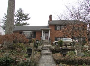 1213 Onslow Dr, Greensboro, NC 27408