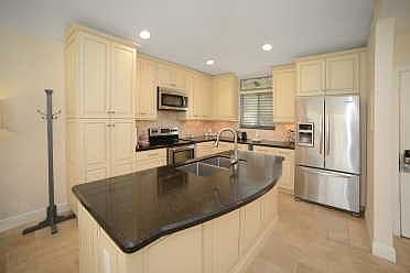 Home For Sale In Pga National