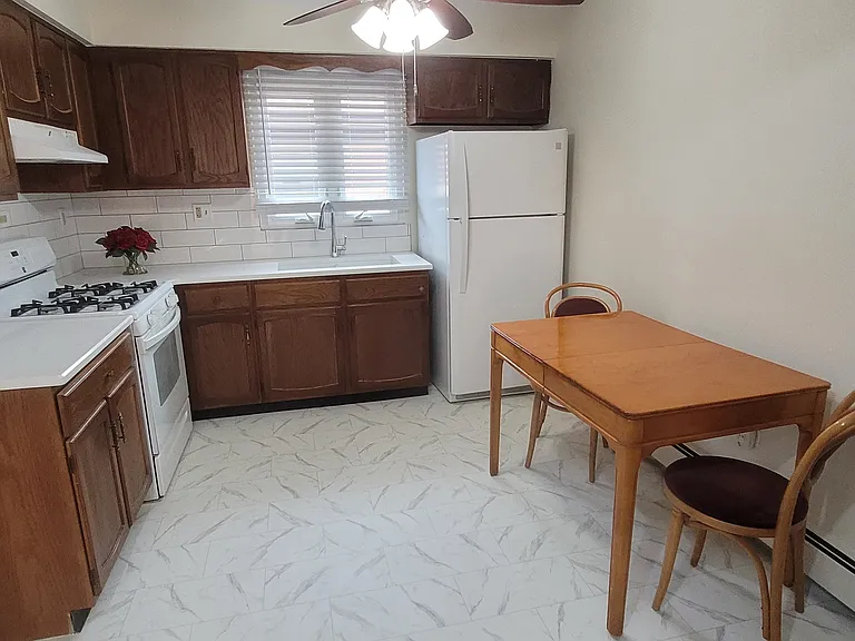2420 N 77th Ave #2 — Photo 5