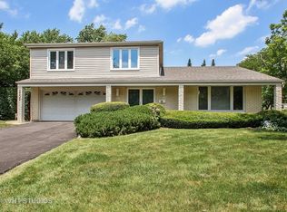 3532 Maple Leaf Dr, Glenview, IL