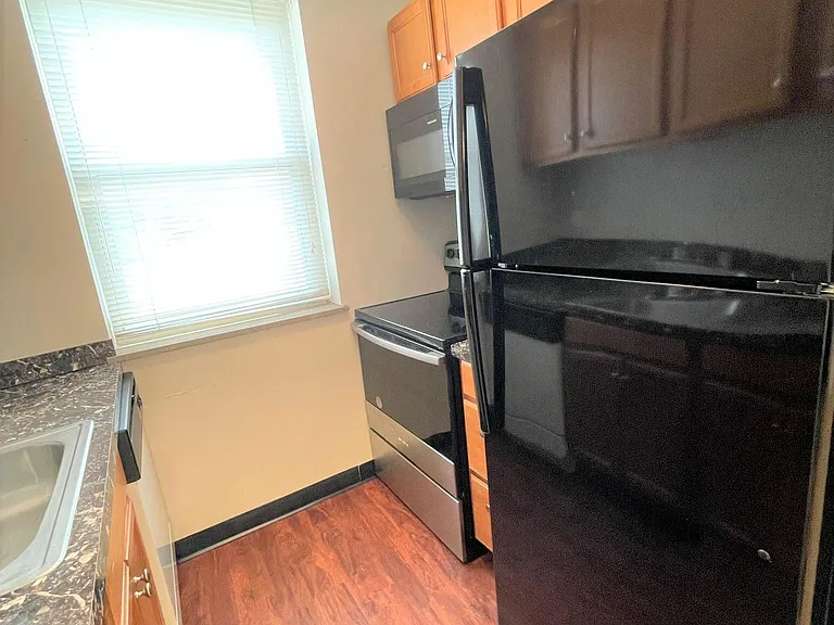 5712 Phillips Ave #B8 — Photo 31