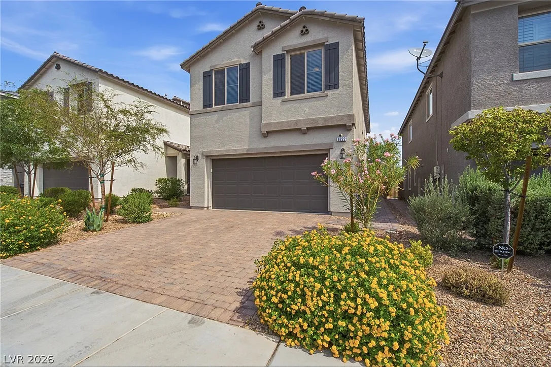 3 bed, 2.5 bath, 1767 sqft, $2,300 — Photo 4