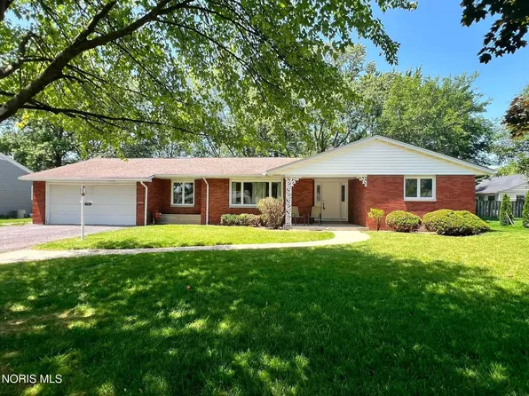 724 Londonderry Dr, Findlay, OH 45840