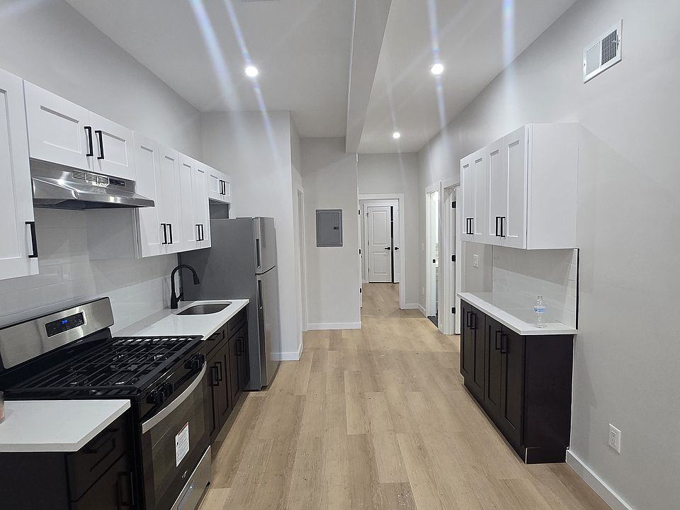 1st image of 286 William St #1