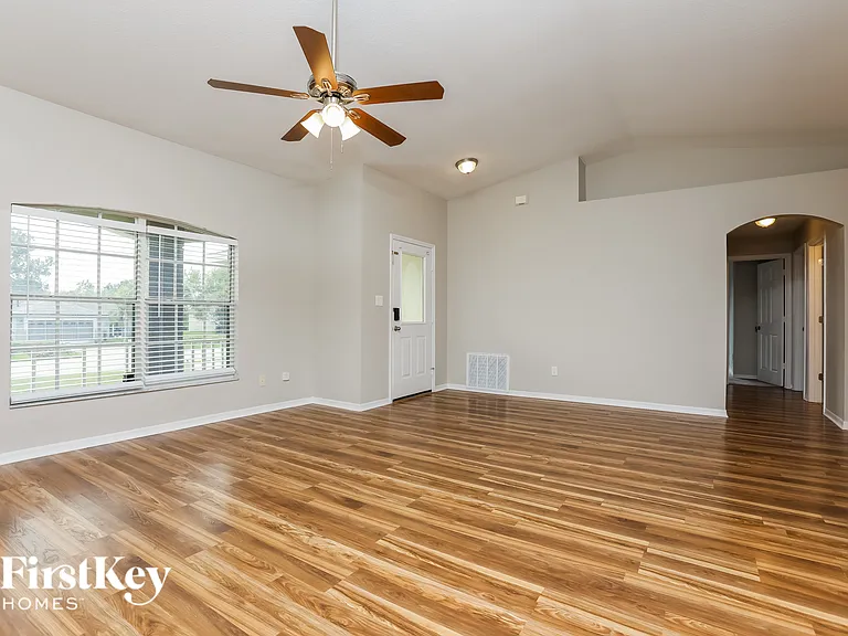 14425 N Greater Hills Blvd — Photo 2