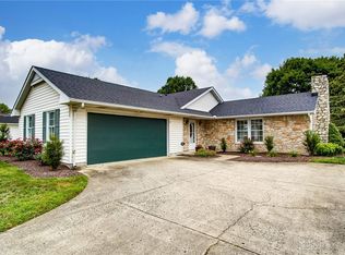 1505 Brookfield Ln, Troy, OH 45373