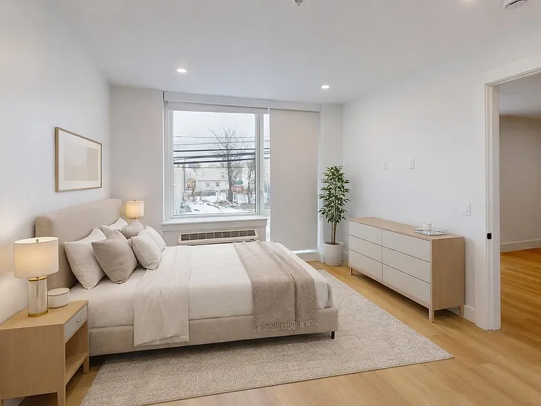 337 Johnston Ave #202 — Photo 3